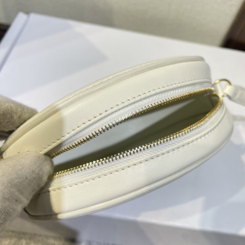 Ce1i*e triomphe bags
